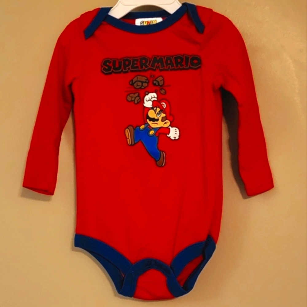 Super Mario long sleeve onesie/bodysuit